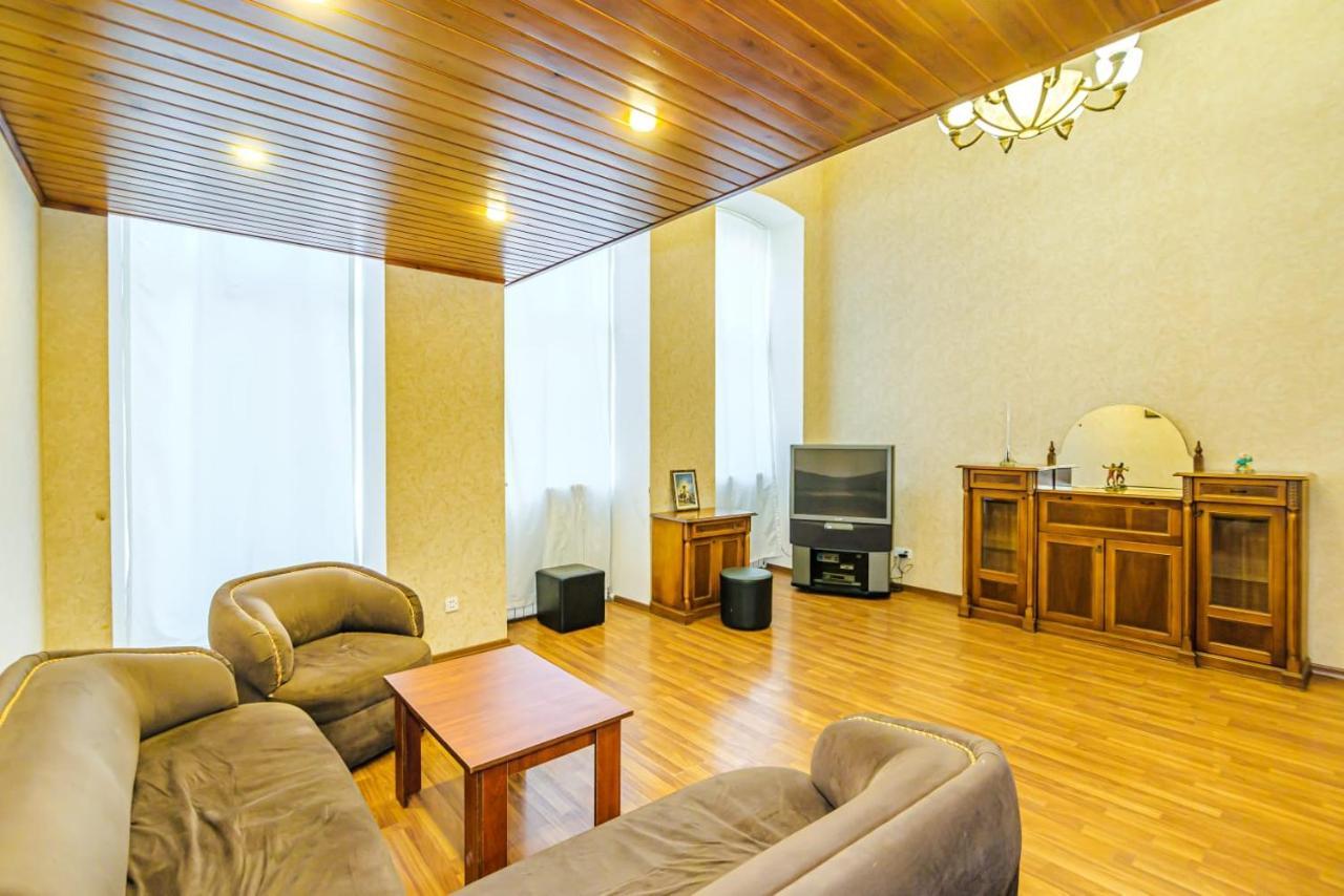 Nizami Street 2 Room Luxe House Баку Экстерьер фото