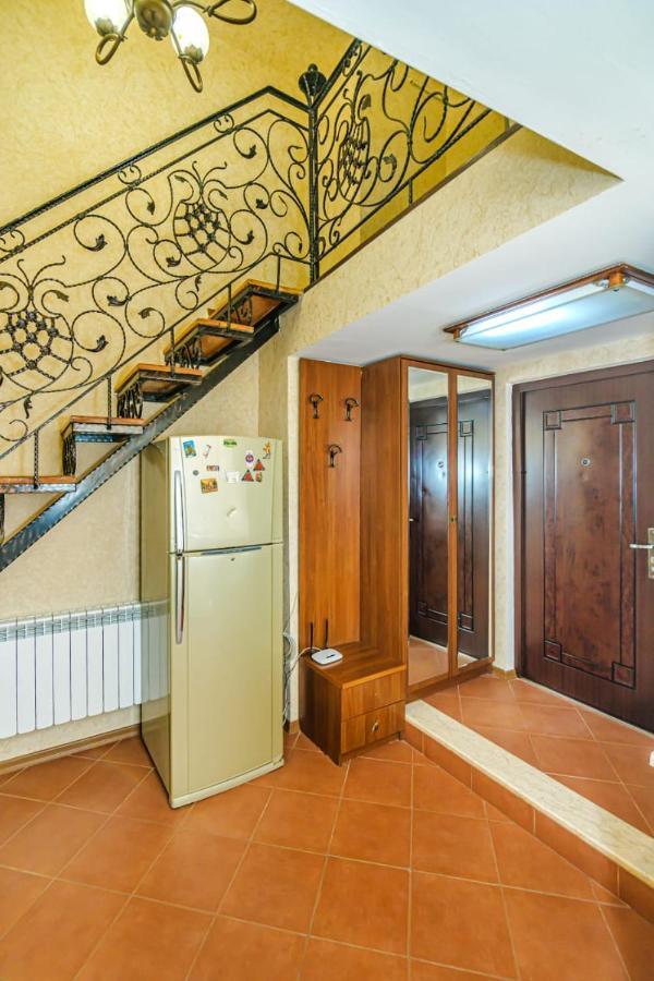 Nizami Street 2 Room Luxe House Баку Экстерьер фото