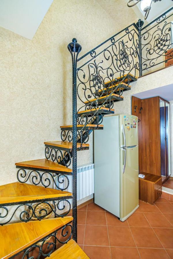 Nizami Street 2 Room Luxe House Баку Экстерьер фото